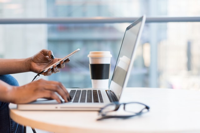 christina-wocintechchat-com-R_W_9D-53lw-unsplash (1)